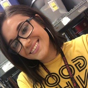 Meet your Posher, Megn